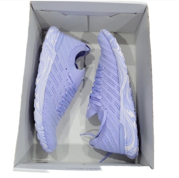 New In Box! APL Techloom Wave Bellflower Slide On Sneakers Size 6.5 - Picture 4 of 9